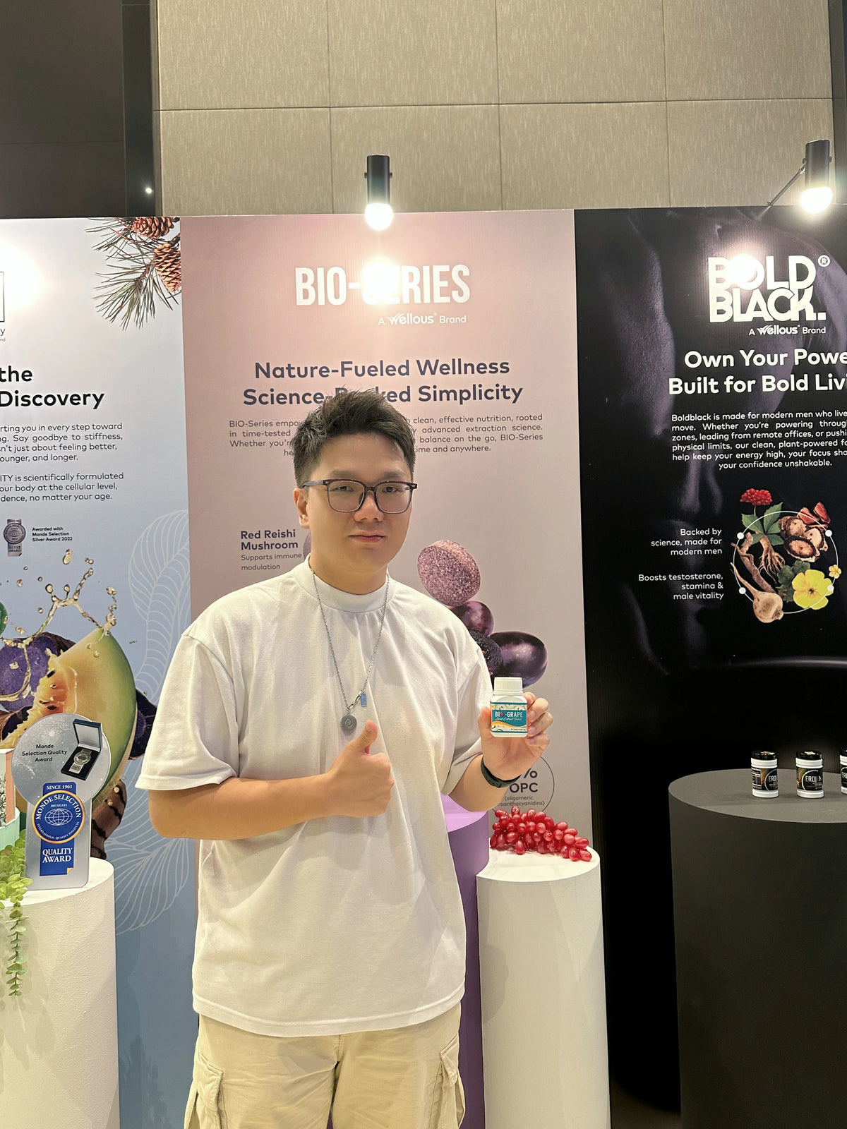 CK Wellness 阿凱於產品活動展示 Bio 葡萄籽